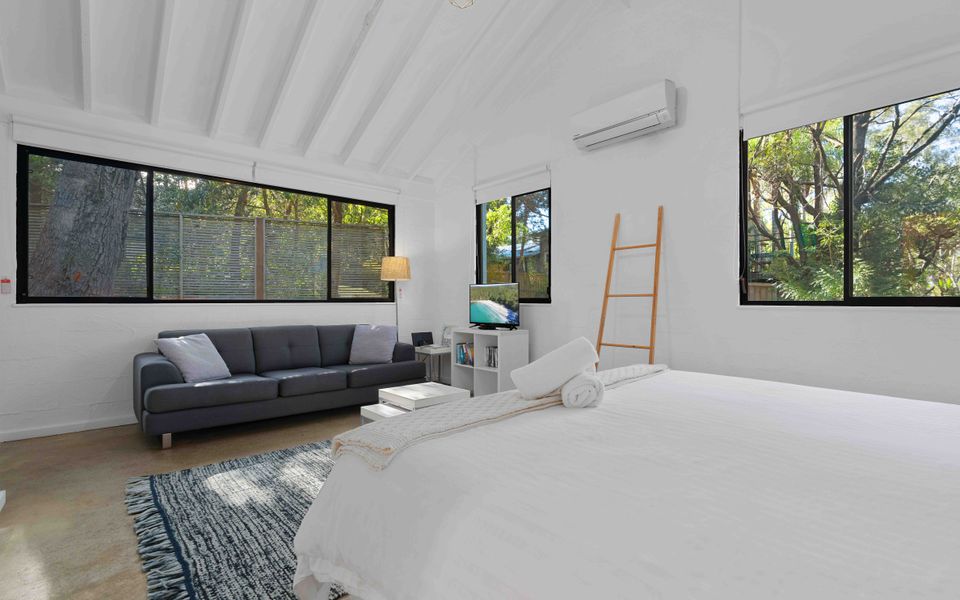 Fre103 – Greenfields Beach House & Studio