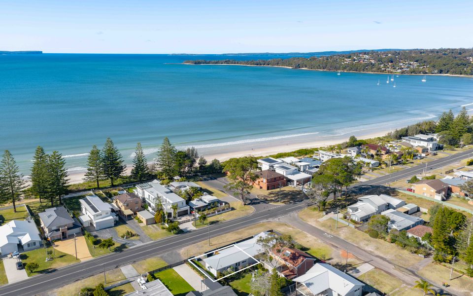 Bay1b – Bayswater Beach House 2 by Experience Jervis Bay