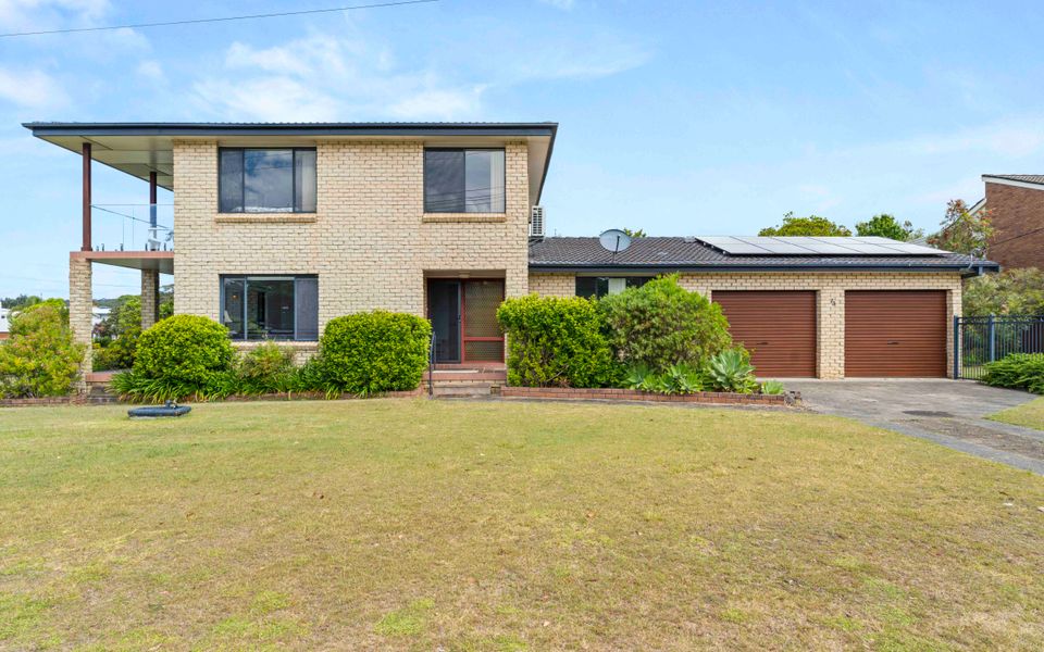 Eli73 – Summer-Salt by Experience Jervis Bay