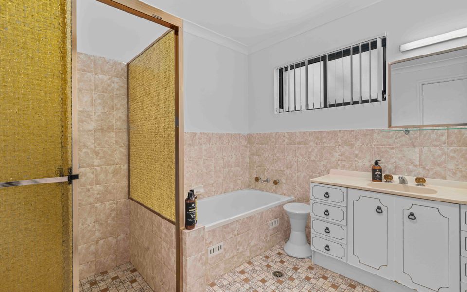 Eli73 – Summer-Salt by Experience Jervis Bay