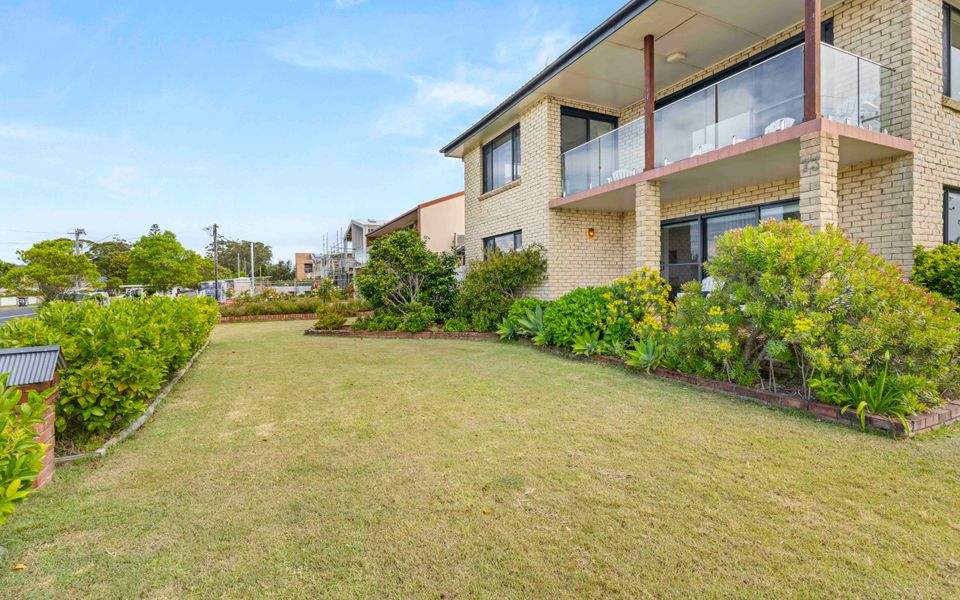 Eli73 – Summer-Salt by Experience Jervis Bay