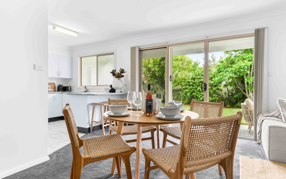 Cly5a – The Little Husky by Experience Jervis Bay