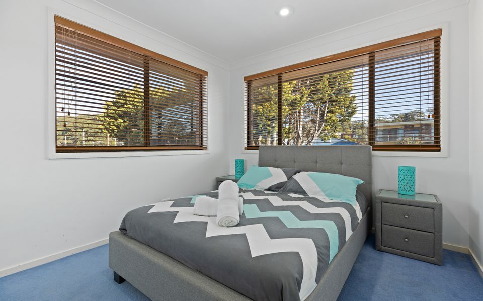 Lam30 – Bay Break by Experience Jervis Bay