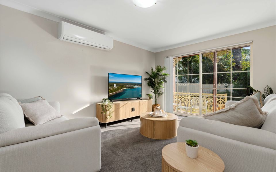 Dun4/7 – Husky Hideaway by Experience Jervis Bay