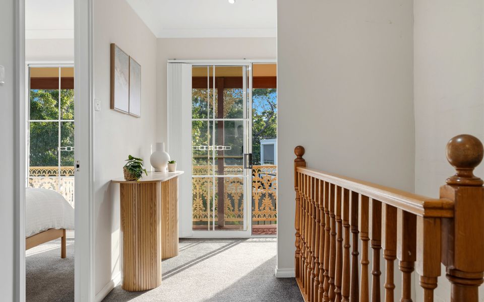 Dun4/7 – Husky Hideaway by Experience Jervis Bay
