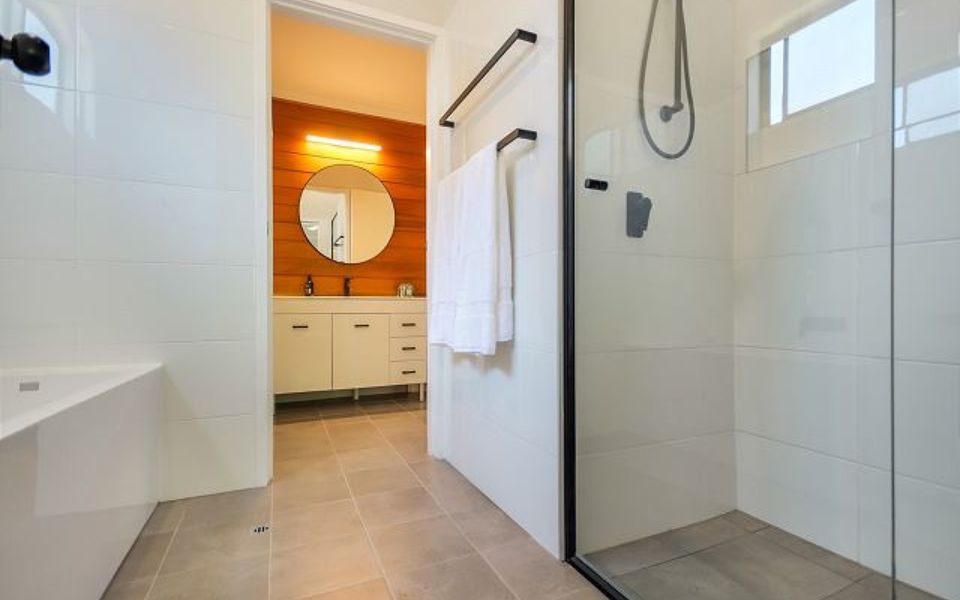 Alb18 – Adrift by Experience Jervis Bay