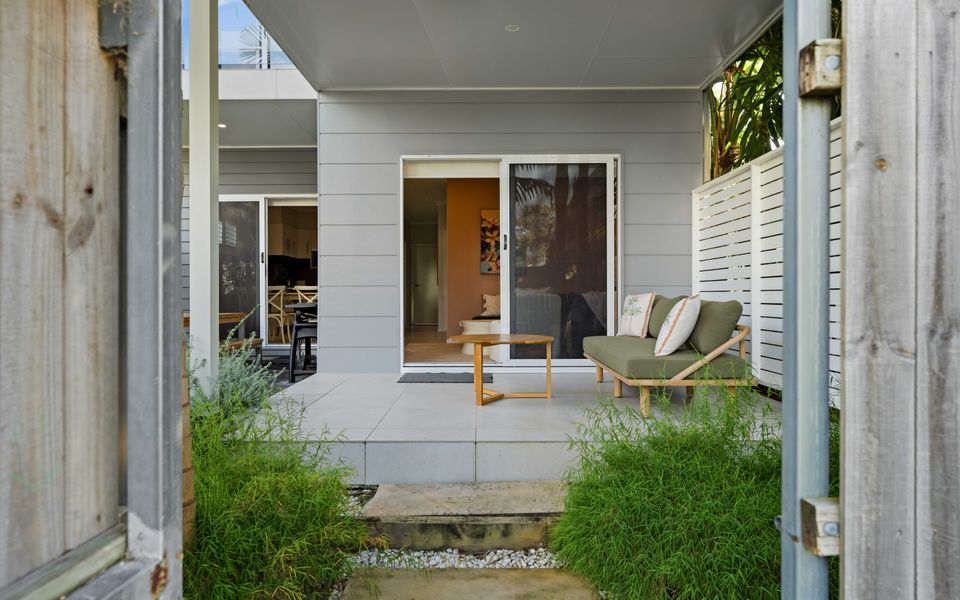 Haw4/44 – Palms by the Bay by Experience Jervis Bay