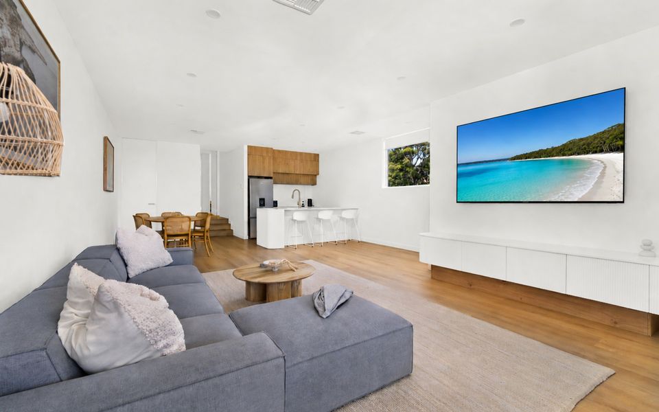 Eli261a2 (Up) – Vinny Ocean View by Experience Jervis Bay
