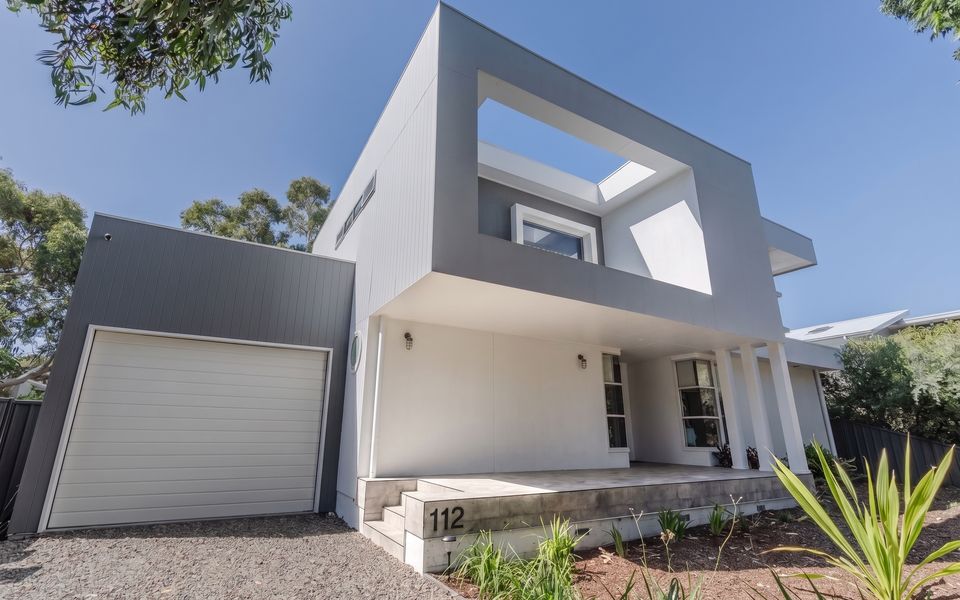 Gri112 – Meli Beach House by Experience Jervis Bay