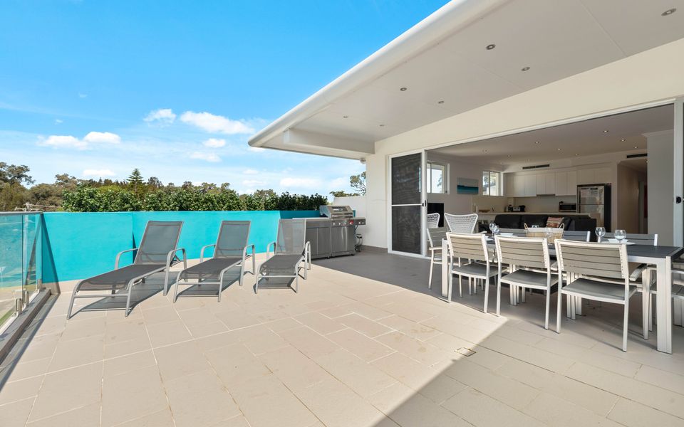 Feg4/19 – Sundeck at Huskisson by Experience Jervis Bay