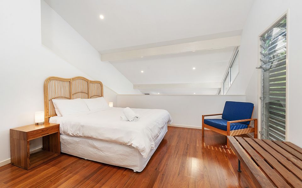 Boathouse 1 by Experience Jervis Bay