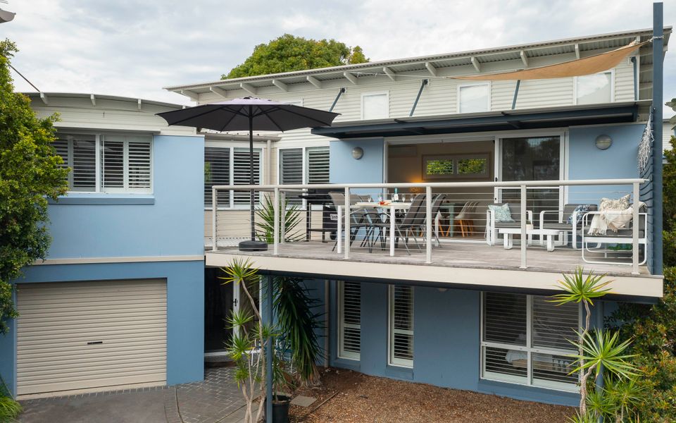 Dun2/9 – White Sands Deck House by Experience Jervis Bay