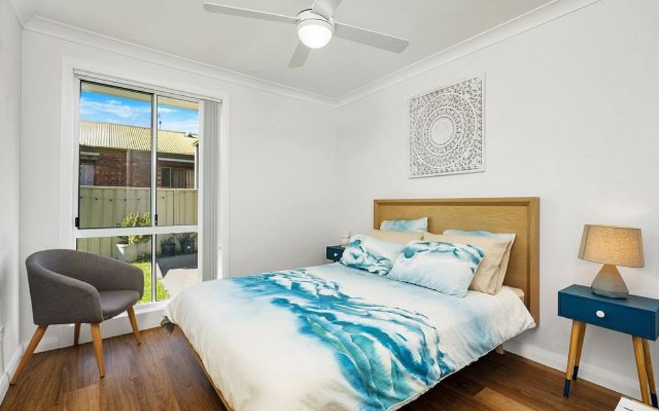 Cur61 – Shellys by Experience Jervis Bay