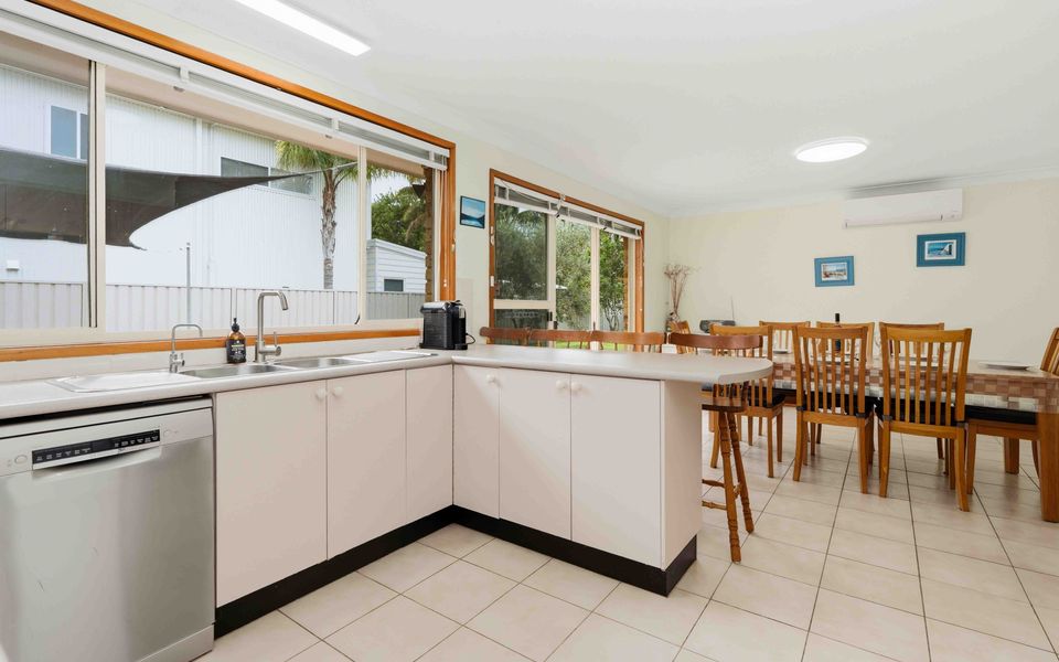 Mcn6 – Peace by the Beach by Experience Jervis Bay