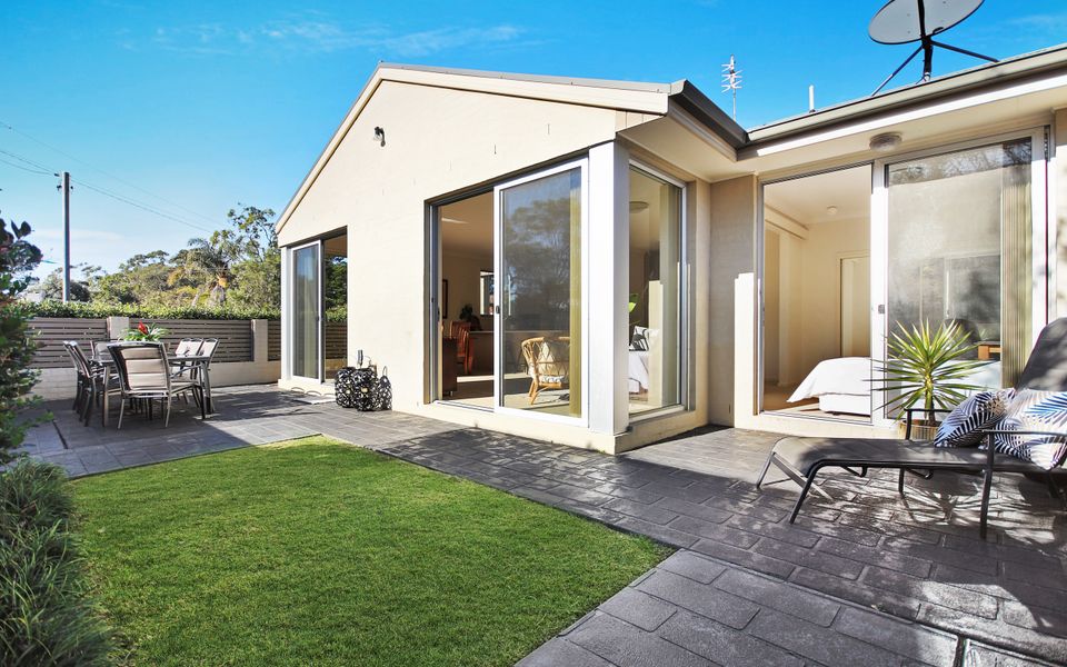 Min1/3 – Saltbush at Vincentia by Experience Jervis Bay