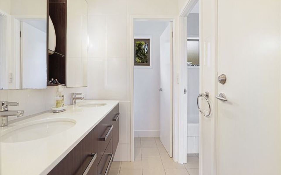 Eli365 – Alva Lee by Experience Jervis Bay