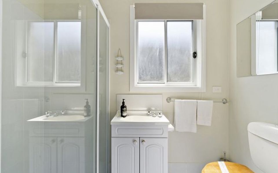 Cur1/38 – Husky House by Experience Jervis Bay