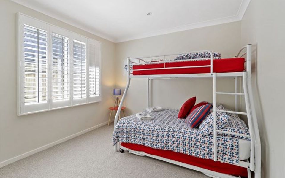 Cur1/38 – Husky House by Experience Jervis Bay