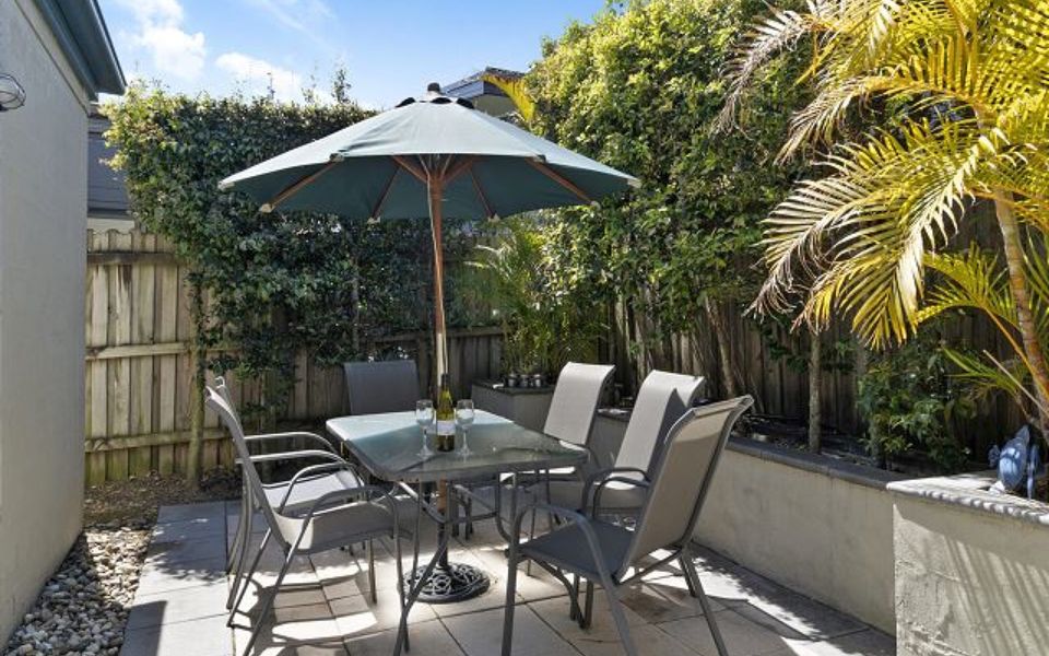 Cur1/38 – Husky House by Experience Jervis Bay