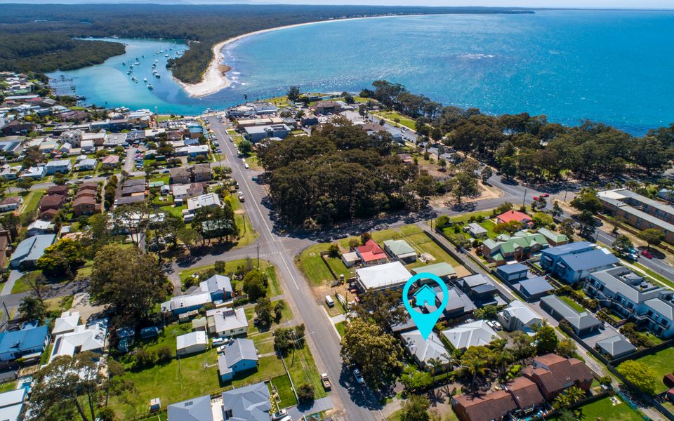 Cur1/38 – Husky House by Experience Jervis Bay