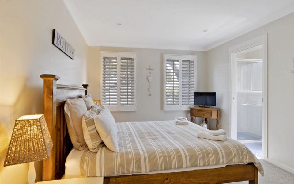 Cur1/38 – Husky House by Experience Jervis Bay