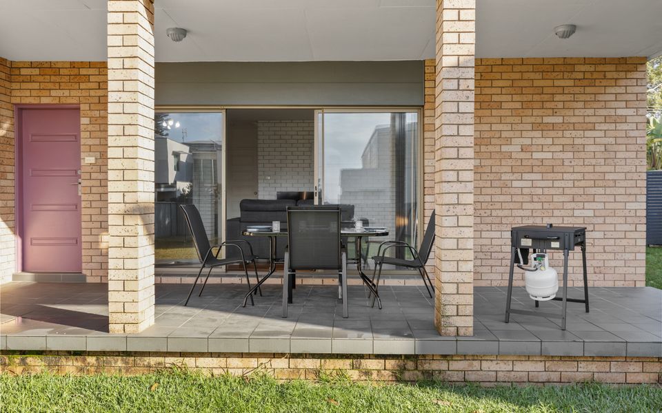 Eli8 – Ammos by Experience Jervis Bay