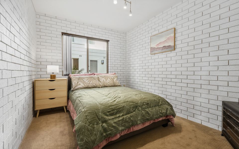 Eli8 – Ammos by Experience Jervis Bay