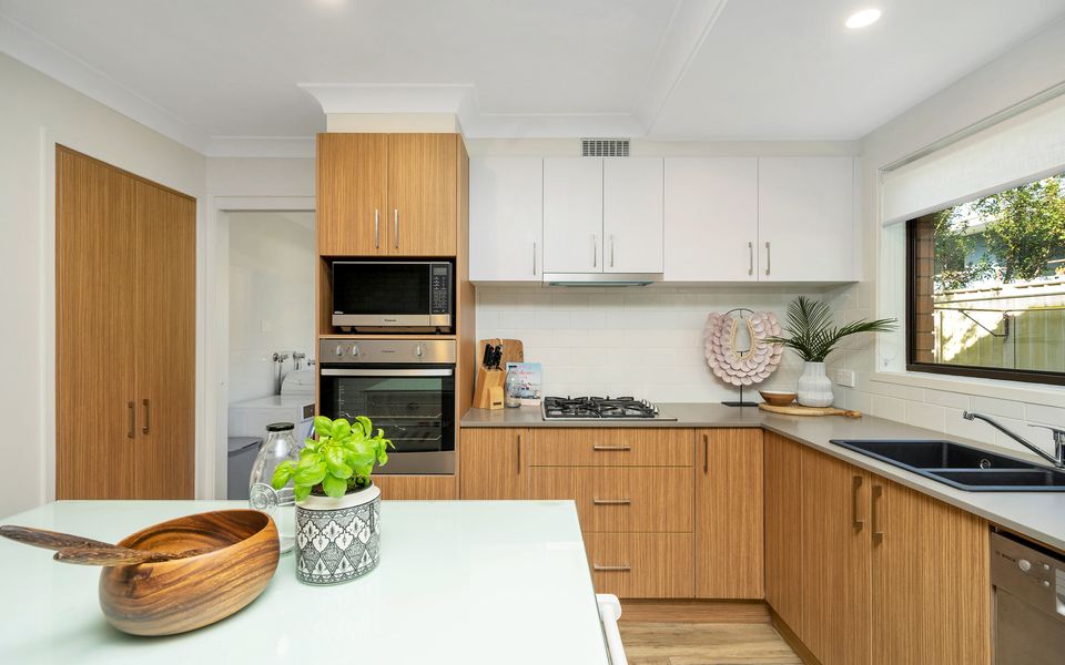 Eli7/215 – Catch of the Bay by Experience Jervis Bay