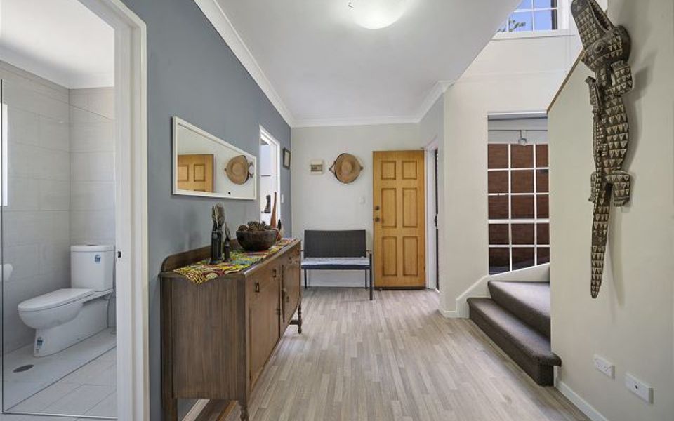 Ann1/22 – Dragonfly by Experience Jervis Bay