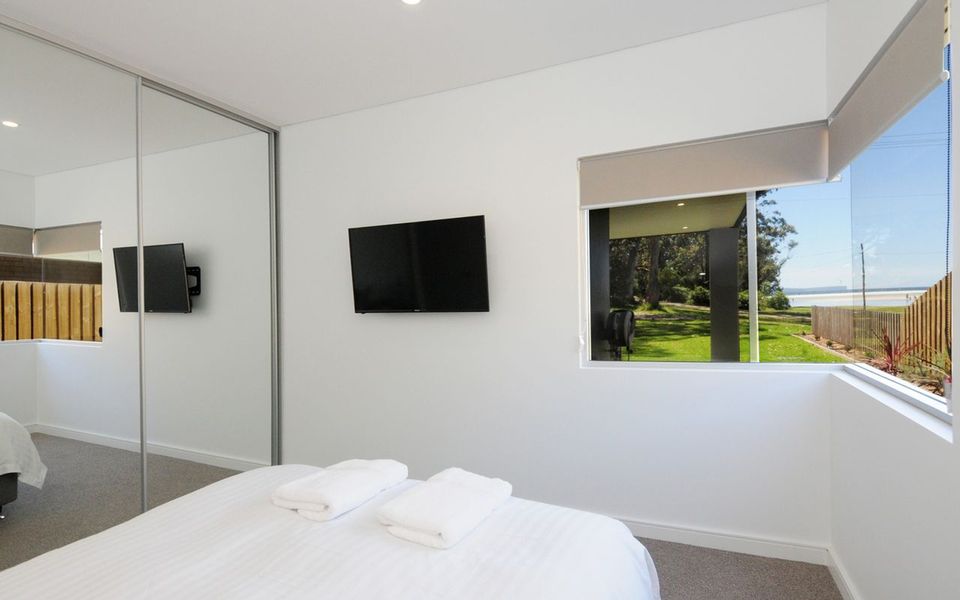 Bur84b – Waterview by Experience Jervis Bay