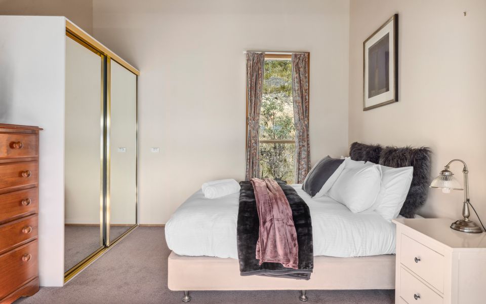 Nowhere Apartment