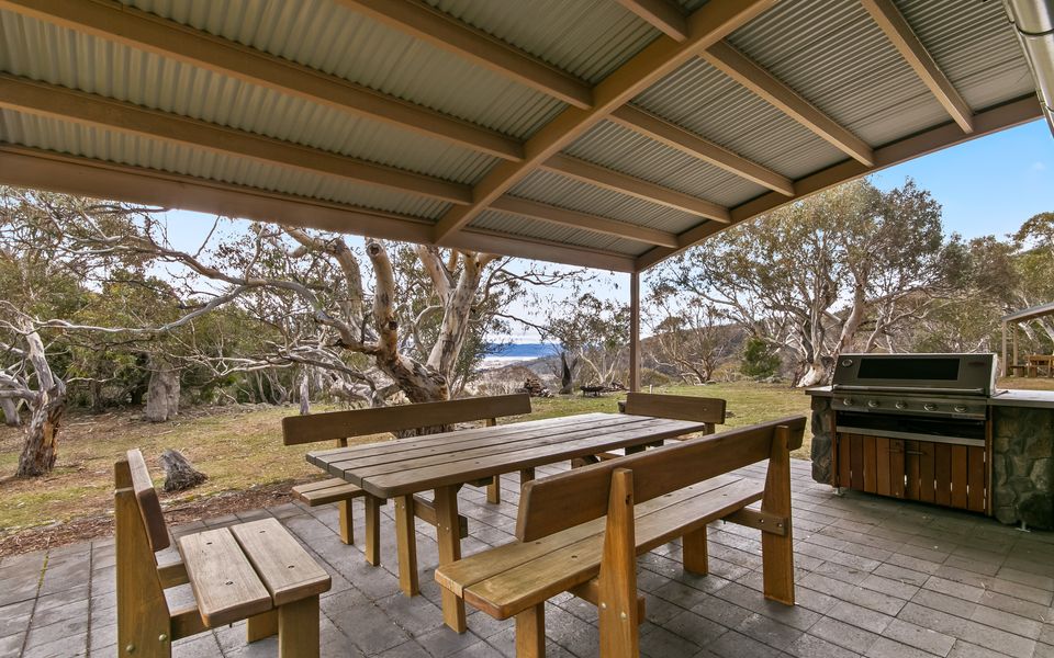 Silvertop Chalet