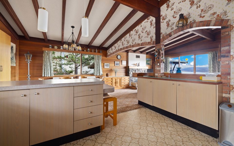 Elvira Ski Haus