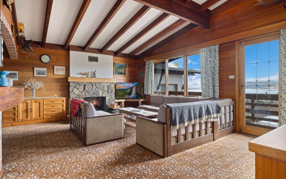 Elvira Ski Haus