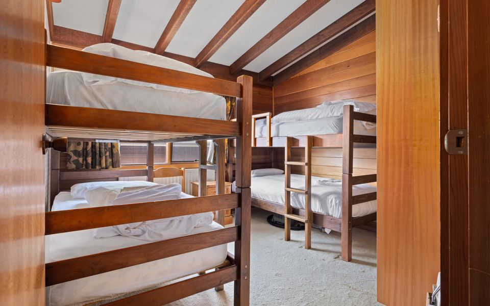 Elvira Ski Lodge
