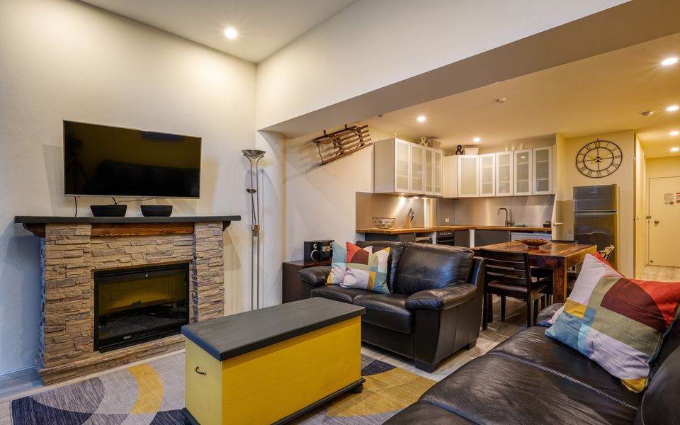 Lantern 34 – 2 Bedroom Terrace