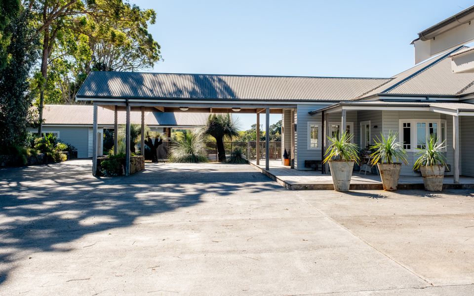 Escarpment House