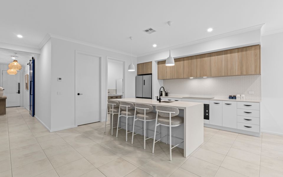 Luxe Coastal Retreat