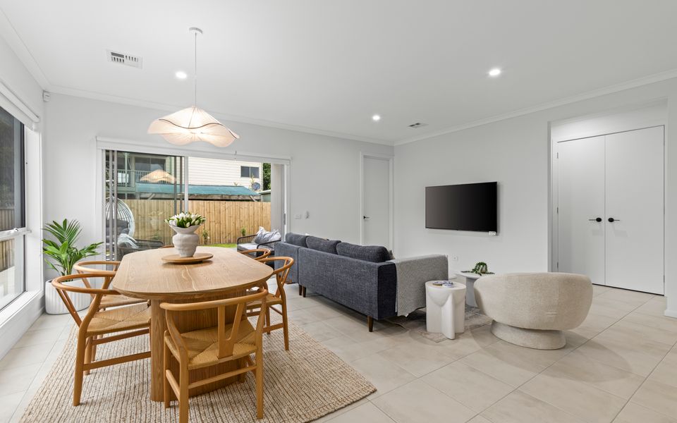 Luxe Coastal Retreat