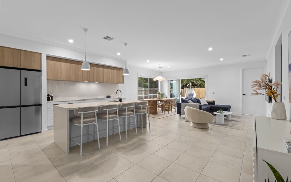 Luxe Coastal Retreat