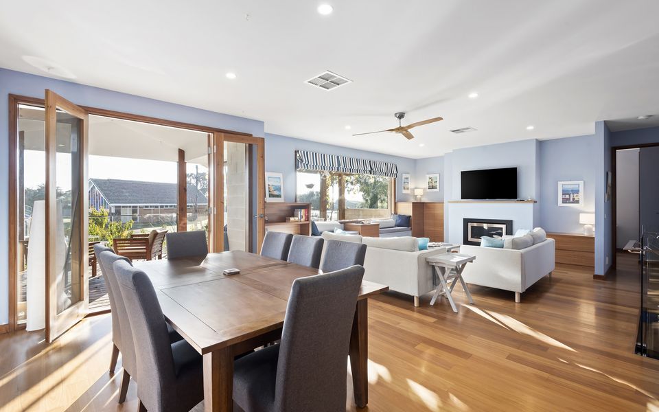 Kingfisher Beach House