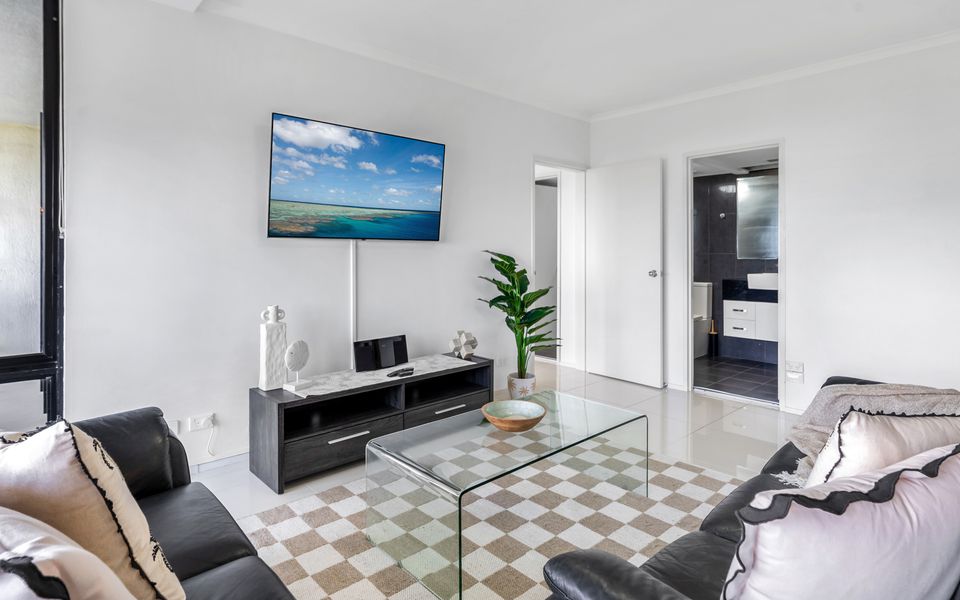 73 Rydges Plaza Esplanade with Ocean & City Views