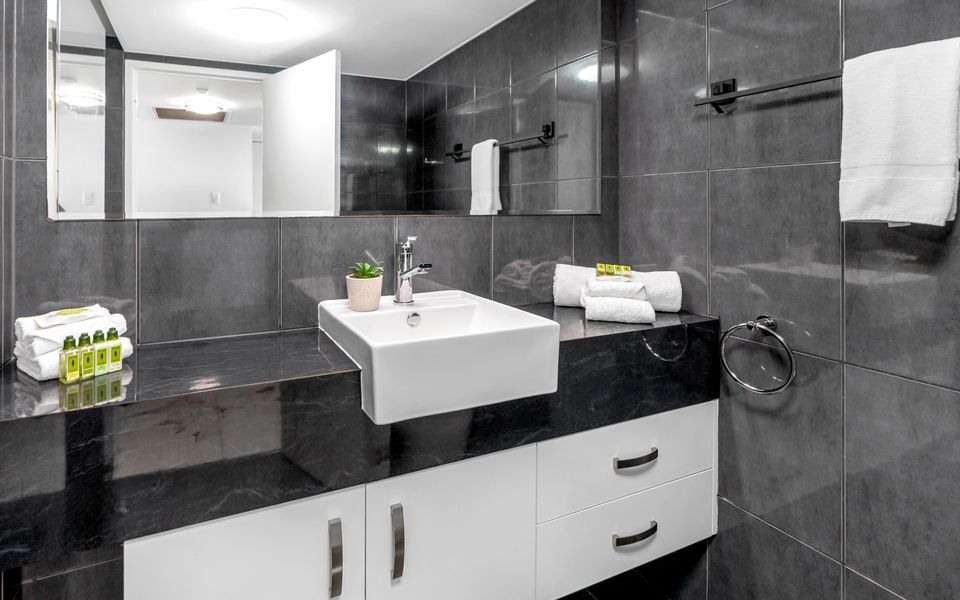 73 Rydges Plaza Esplanade with Ocean & City Views