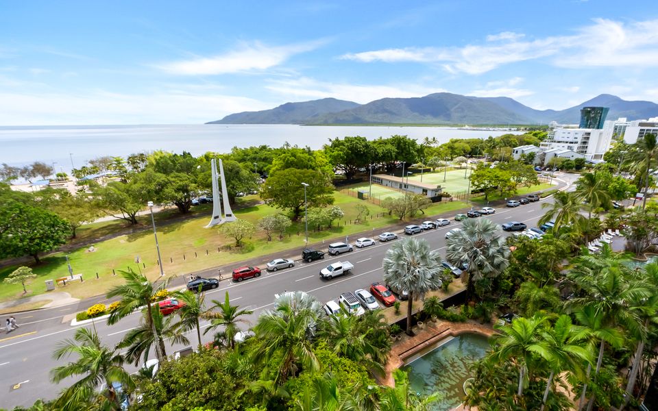 73 Rydges Plaza Esplanade with Ocean & City Views