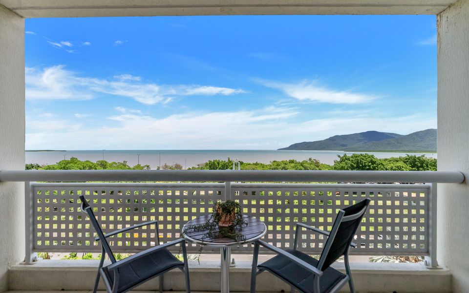 73 Rydges Plaza Esplanade with Ocean & City Views