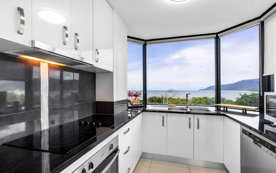73 Rydges Plaza Esplanade with Ocean & City Views