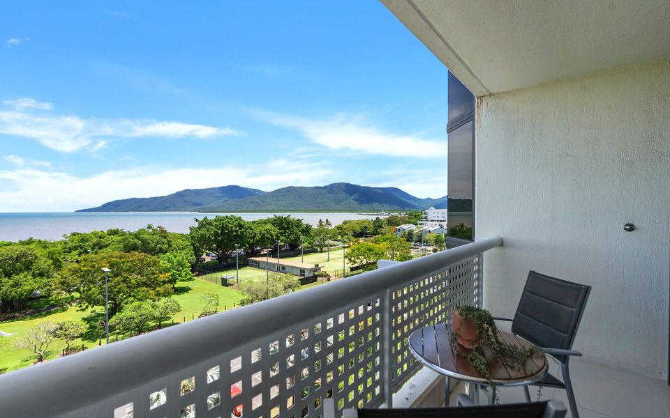 73 Rydges Plaza Esplanade with Ocean & City Views