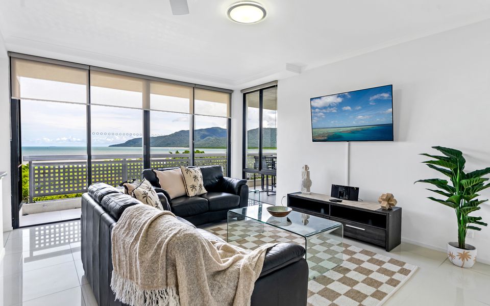 73 Rydges Plaza Esplanade with Ocean & City Views