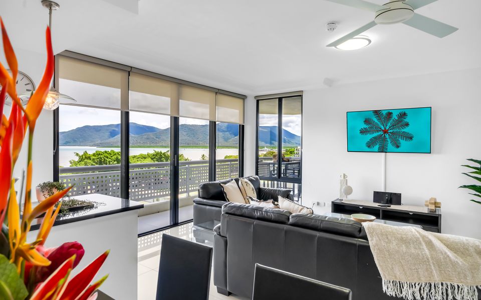 73 Rydges Plaza Esplanade with Ocean & City Views