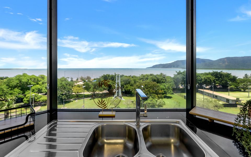 73 Rydges Plaza Esplanade with Ocean & City Views
